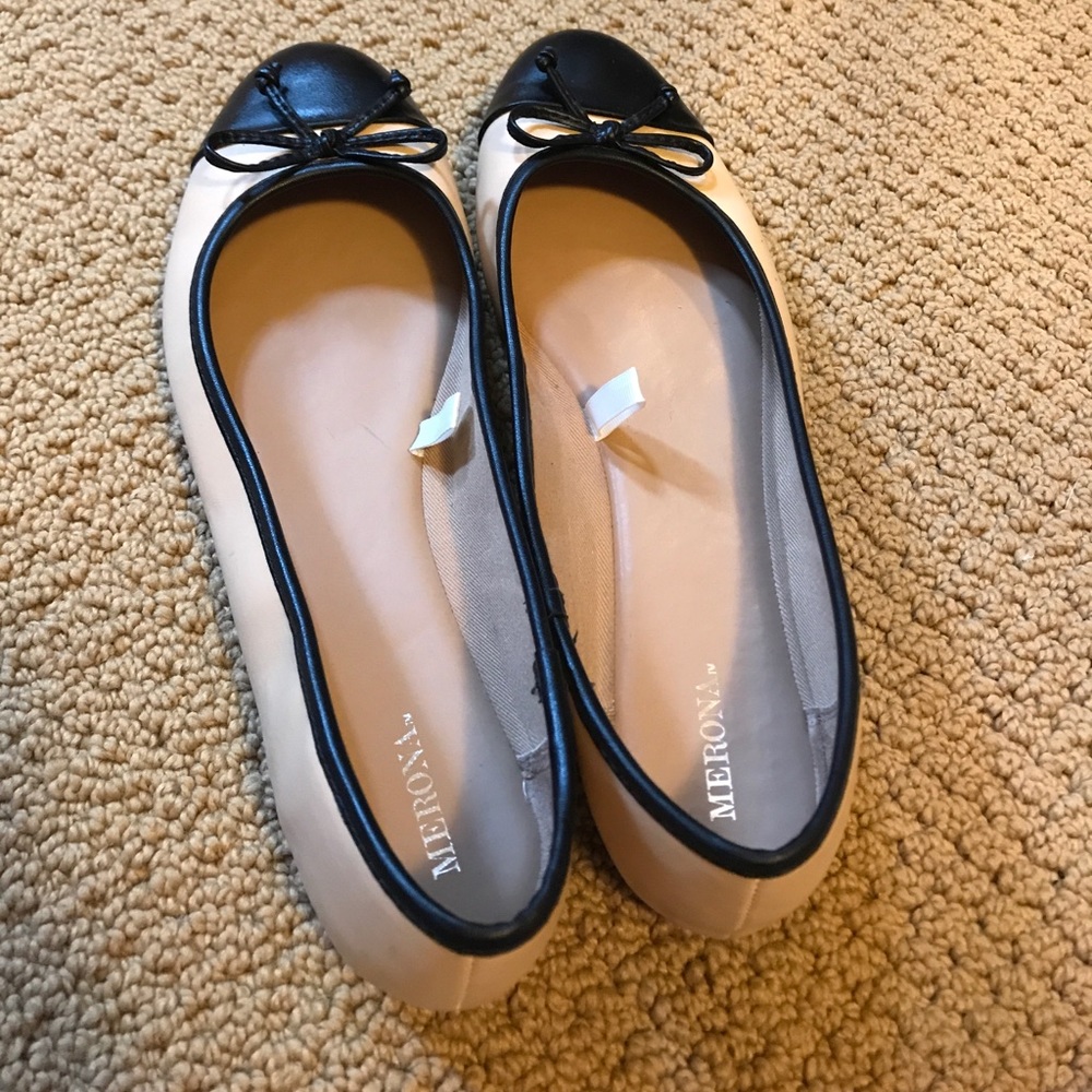 Nude flats